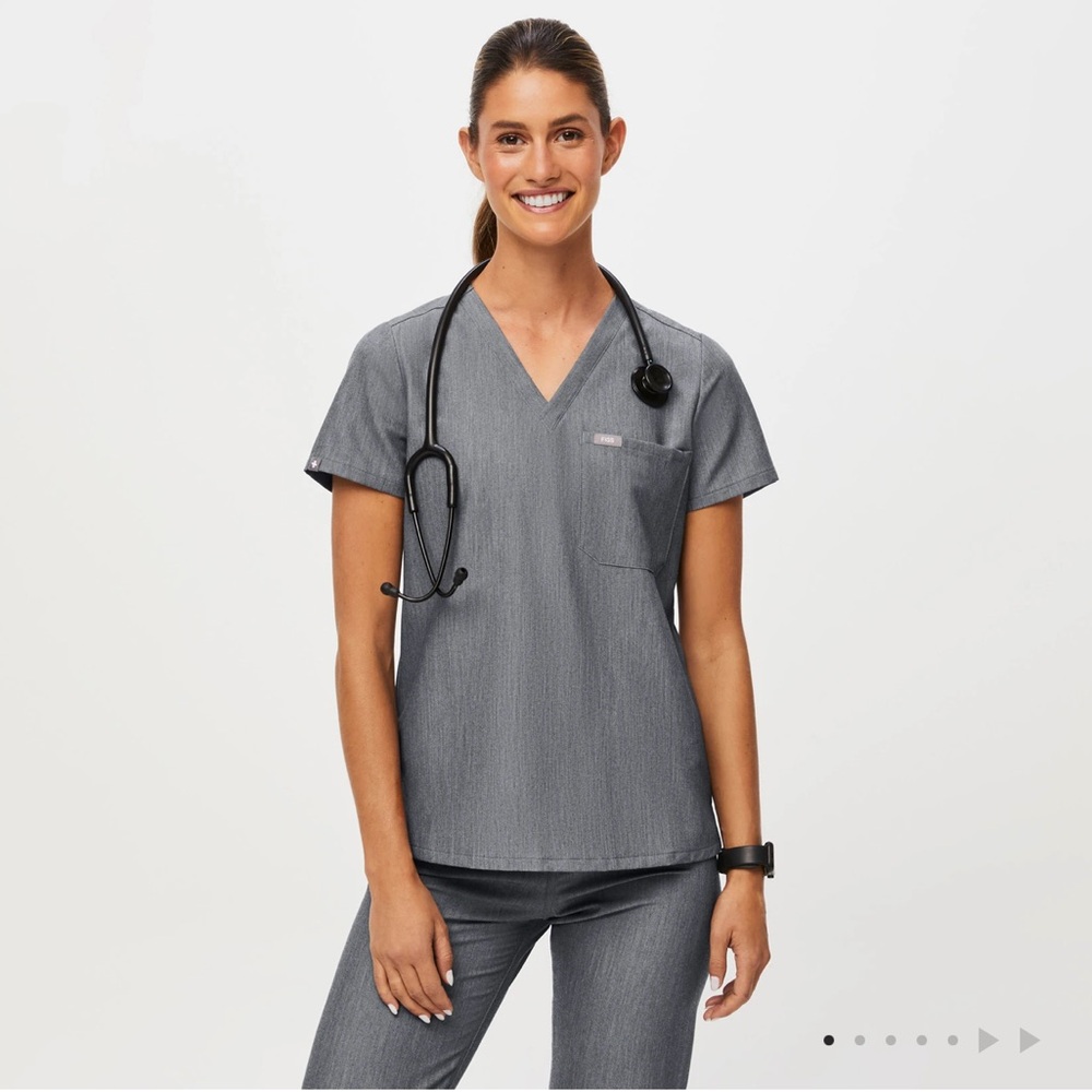 Figs Catarina One Pocket Scrub Top